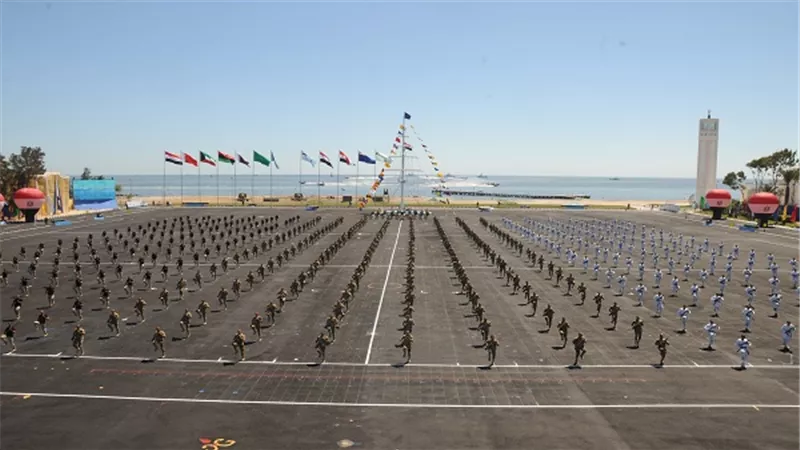 القوات البحرية المصرية.. عرين البحرين الأحمر والأبيض.. دورها تأمين المياه الأقليمية ليلاً ونهارًا.. وهدفها تحقيق الأمن والأمان للوطن والحفاظ على استقلال الدولة