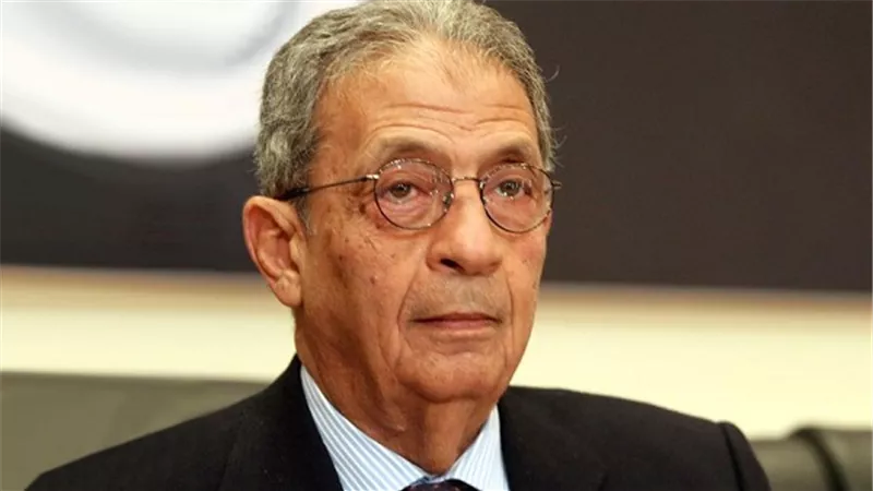 عمرو موسى يشهد حفل تخرج طلاب جامعة النيل الأهلية