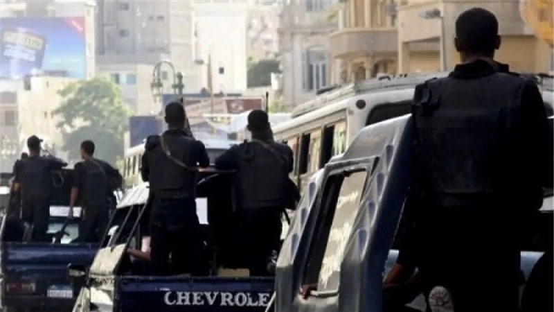 مباحث القليوبية تضبط عنصرين خطرين بحوزتهما سلاح آلي وفرد خرطوش