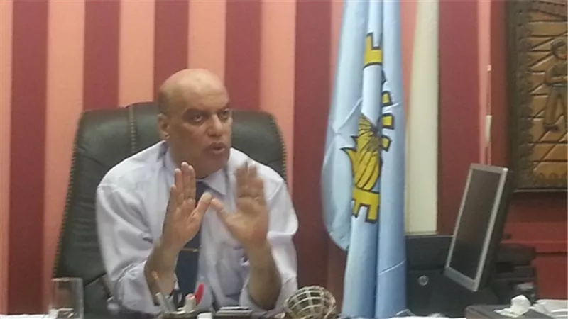 وكيل تعليم الغربية يتفقد مسرح مدرسة ناصر الزراعية بطنطا