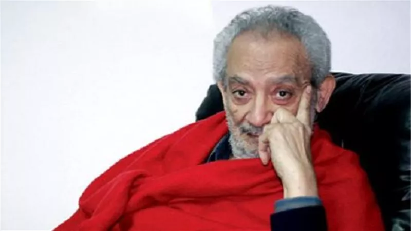 ناجى شاكر وعرائسه ضيوف صالون الأوبرا الثقافى
