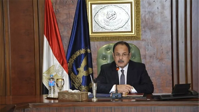 وزير الداخلية يسجل كلمة شكر وتهنئة للرئيس بمناسبة عيد الشرطة 