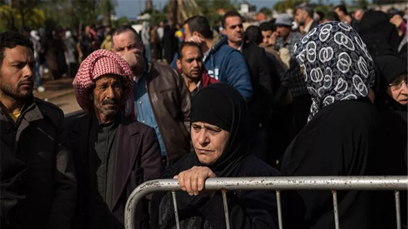 50 سوريًا يغادرون القاهرة بعد حصولهم على حق اللجوء لأمريكا