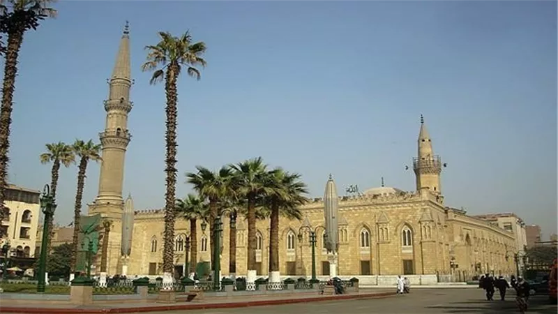 تكثيف أمني بمحيط مسجد الحسين لتأمين احتفالات الطرق الصوفية‎