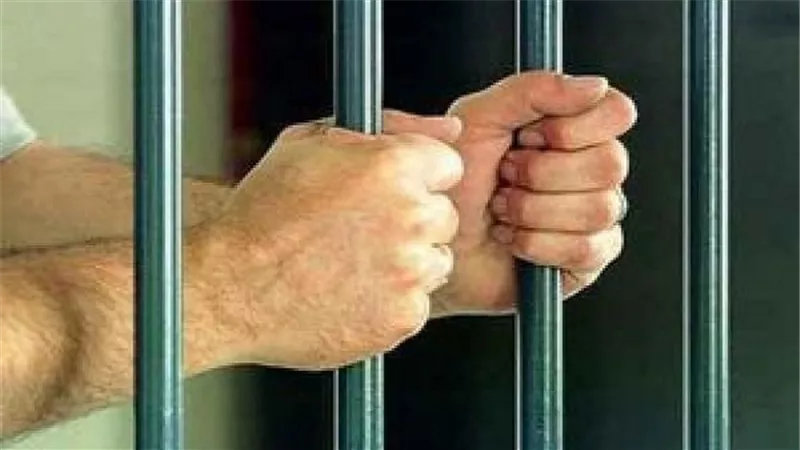 تجديد حبس عاطل بتهمة الاتجار في المخدرات بالدقي