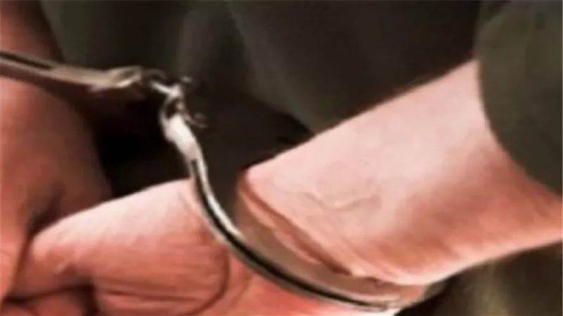 القبض على سائق قتل بائع فاكهة لسرقة٩٠٠ جنيه في عين شمس