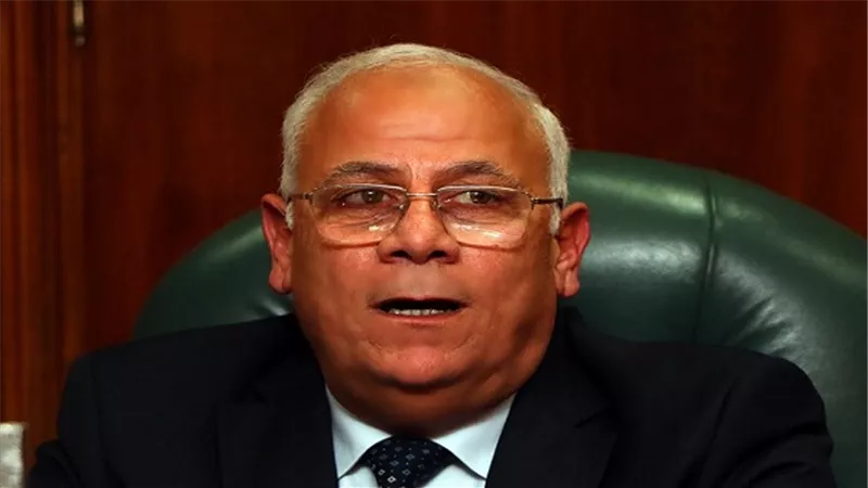 محافظ بورسعيد يعلن تحمله علاج طفلتي 