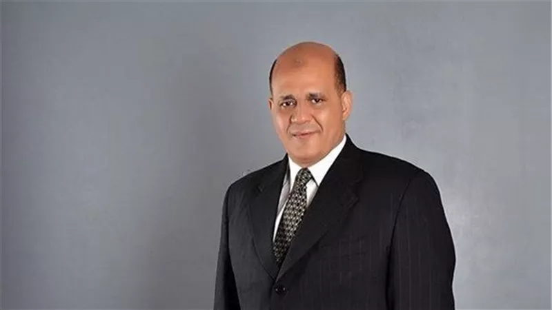 نائب بالسويس يعلن دعم مميش لشعبتي الموانئ والنقل البحري
