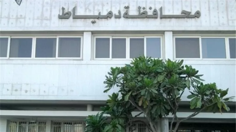 نقيب التمريض: محافظ دمياط يتصف بالبخل