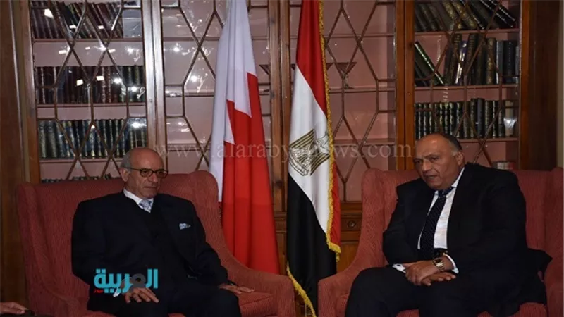 سامح شكري يستقبل وزير شئون مجلس الوزراء بالبحرين