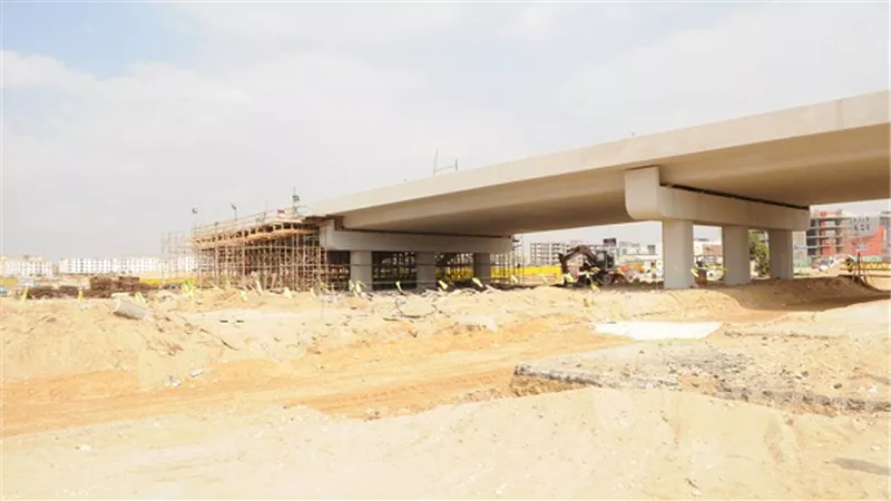 خلال جولته بالمدينة اليوم.. وزير الإسكان يتفقد وحدات 