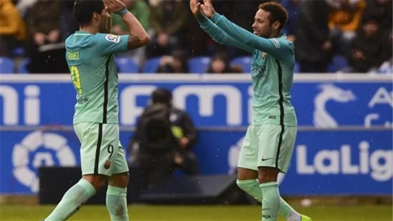 بالفيديو.. برشلونة يكتسح ألافيس بسداسية ويتصدر الليجا مؤقتًا