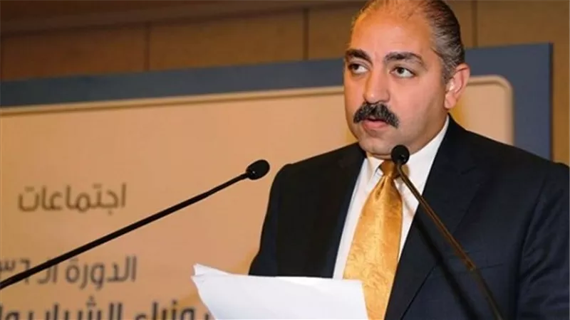 العامرى فاروق ينتقد قرار تعيين محمود طاهر لرئاسة النادى الأهلى
