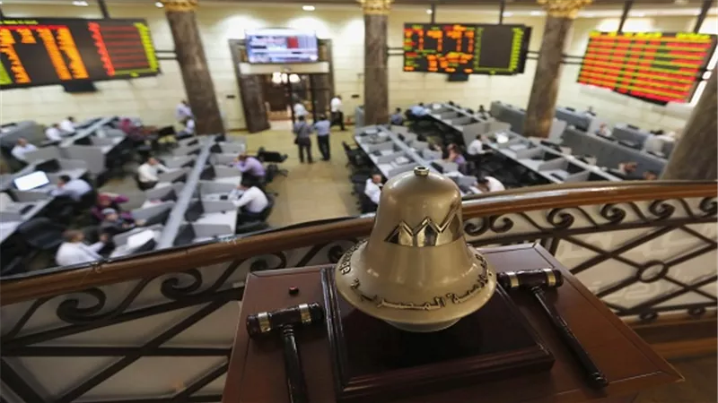بورصة مصر تنتعش بفعل بيع الأجانب.. ودبي تتراجع مع هبوط 