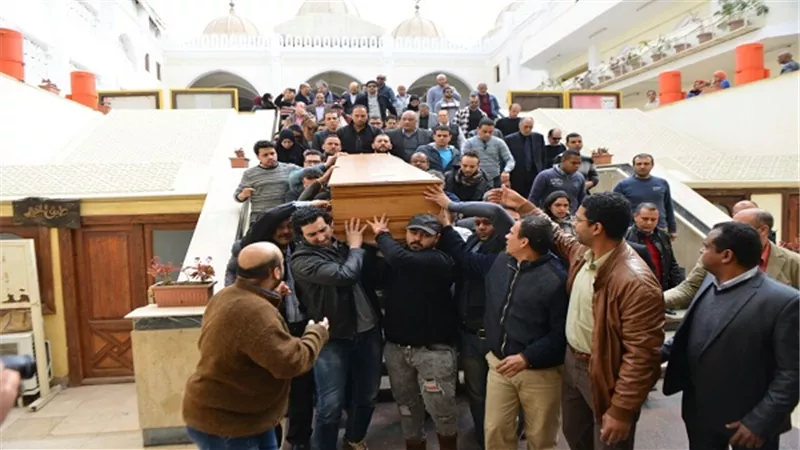 بالصور.. النجوم يتخلون عن صلاح رشوان في وداعه الأخير