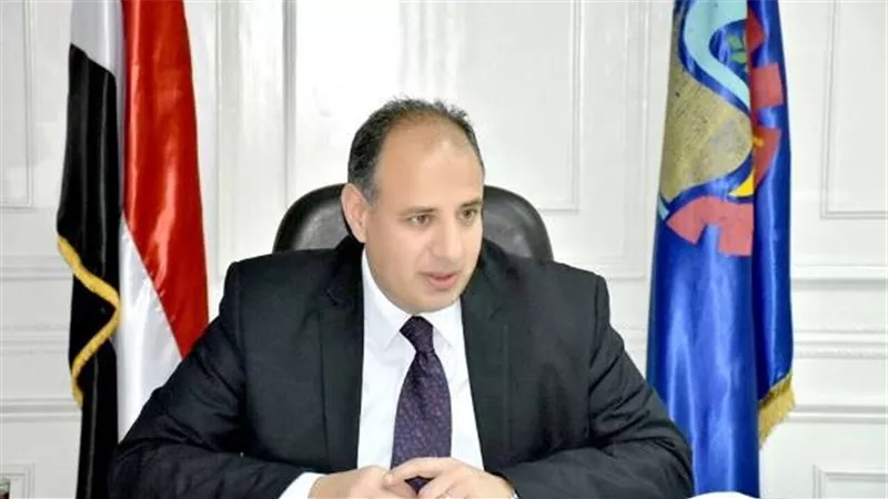 محافظ الإسكندرية يحيل مهندسا بحي وسط للنيابة
