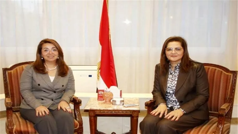 غادة والي تستقبل وزيرة التخطيط لبحث خطة 
