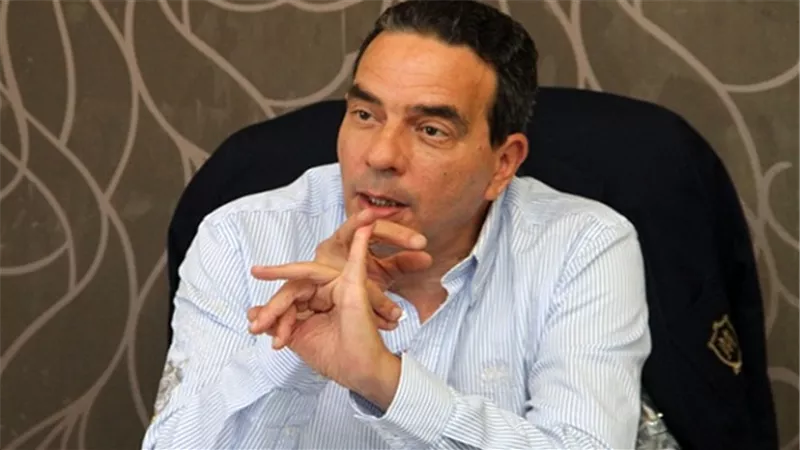 أيمن أبو العلا يطالب الحكومة بالاهتمام بمستشفيات زايد وأكتوبر