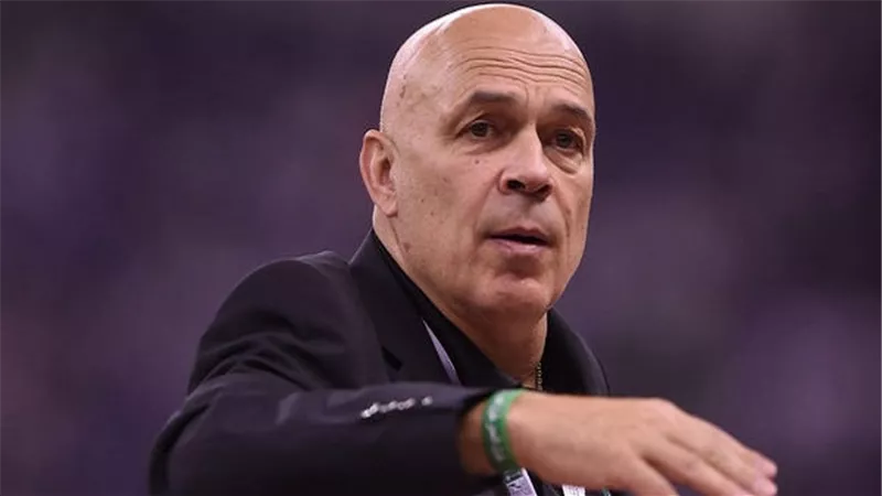 محمد عبد الشافي يقود أهلي جدة أمام العين بدوري أبطال آسيا