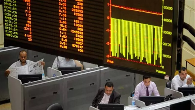 تباين مؤشرات البورصة بمستهل التعاملات