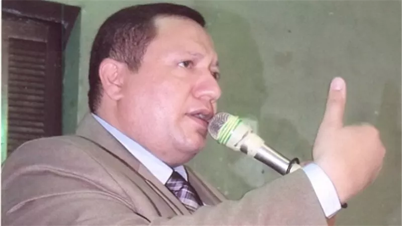 أشرف جمال: 