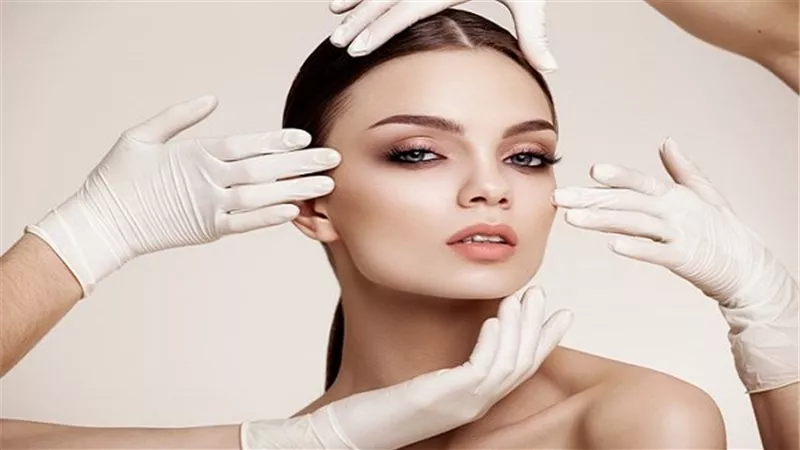 بالصور.. فتيات ضحايا أحلام عمليات التجميل 