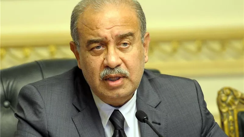 بعد فشلها في حل الأزمات الاقتصادية.. 