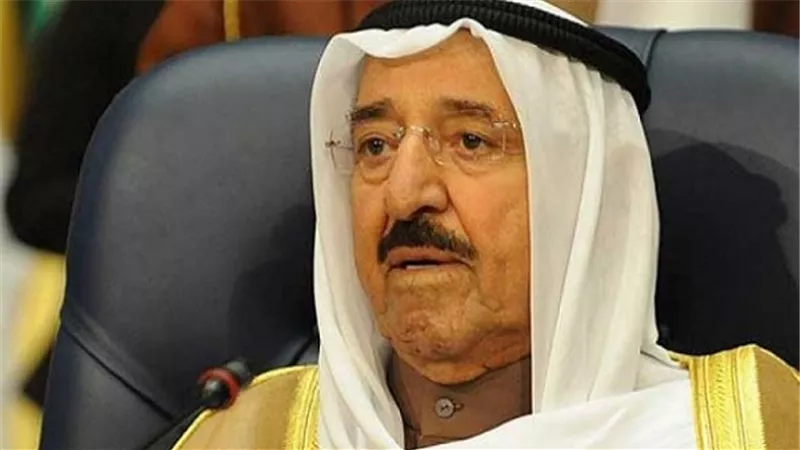 أمير الكويت يعزي السيسي في ضحايا انفجار كنيسة طنطا
