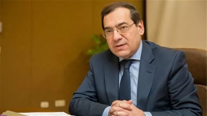 الحكومة توافق على استيراد ١٢ مليون برميل بترول من العراق سنويا