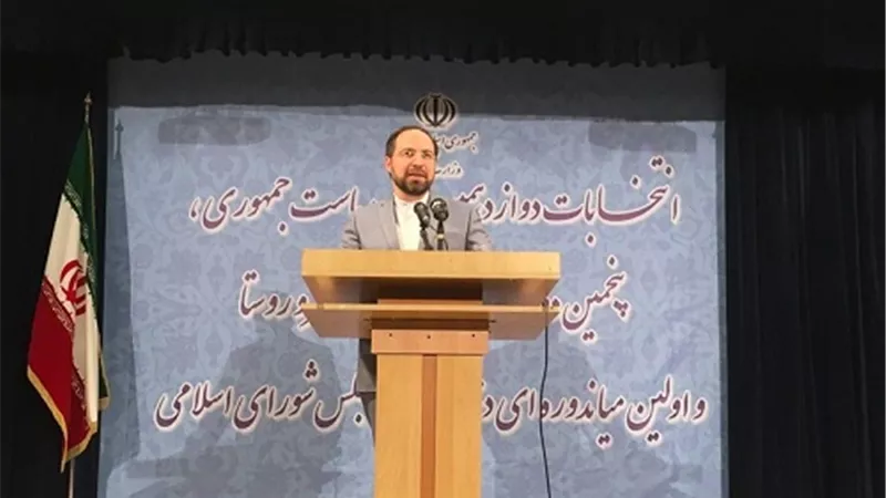 100 مرشح يتقدمون للانتخابات الرئاسية في إيران