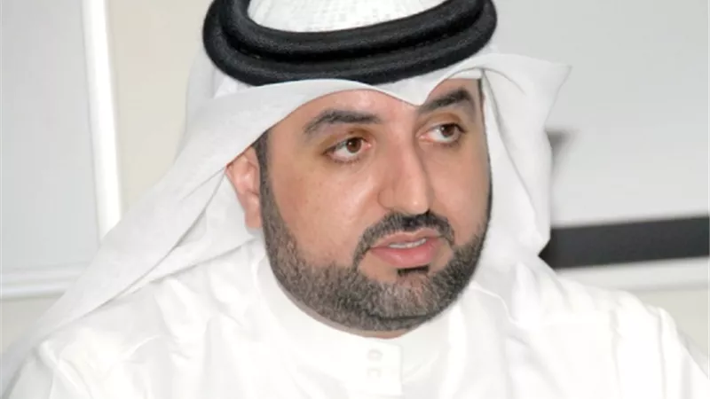 وزير الشباب والرياضة البحريني يصل مطار القاهرة
