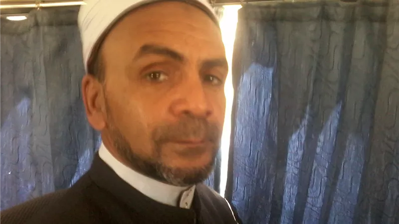 أوقاف قنا تنفى تزعم إمام مسجد خلية تفجير الكنيستين