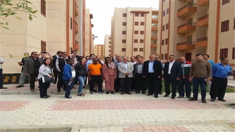 وفد من البنك الدولى يزور مشروع الإسكان الاجتماعى بمدينة بدر