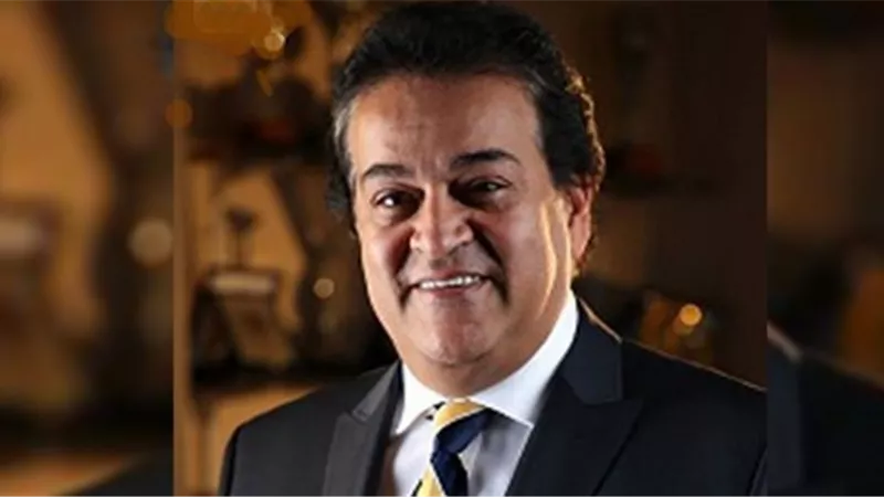وزير التعليم العالى يضع حجر الأساس للمجمع الطبى بكلية الطب بجامعة حلوان غدا