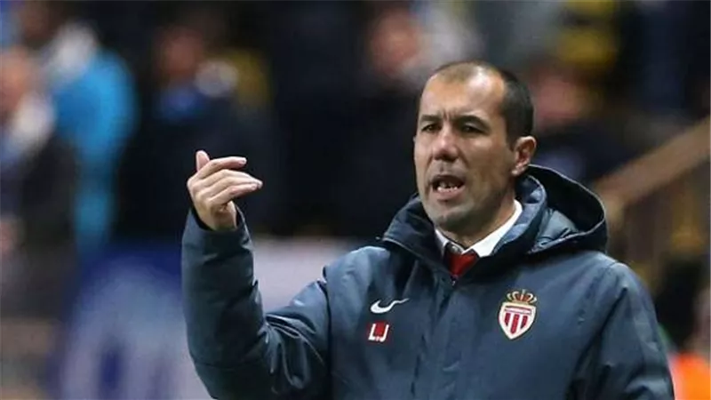 مبامبي وفالكاو يقودان هجوم موناكو أمام دورتموند بدوري الأبطال