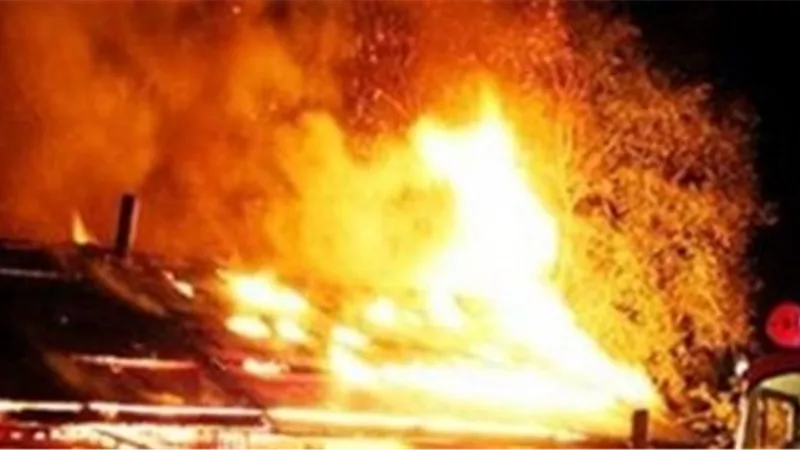 السيطرة على حريق بالمنطقة الصناعية في طهطا بسوهاج