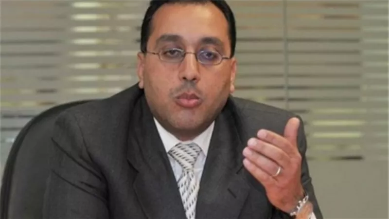 وزير الإسكان: الرئيس السيسى يوجه باستيعاب جميع حاجزى الأراضى بمدينتى 