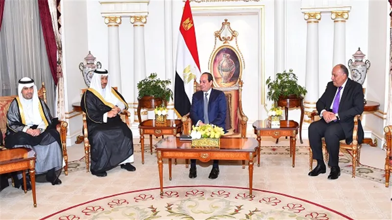 السيسي يستعرض برنامج الإصلاح الاقتصادي مع رئيس وزراء الكويت