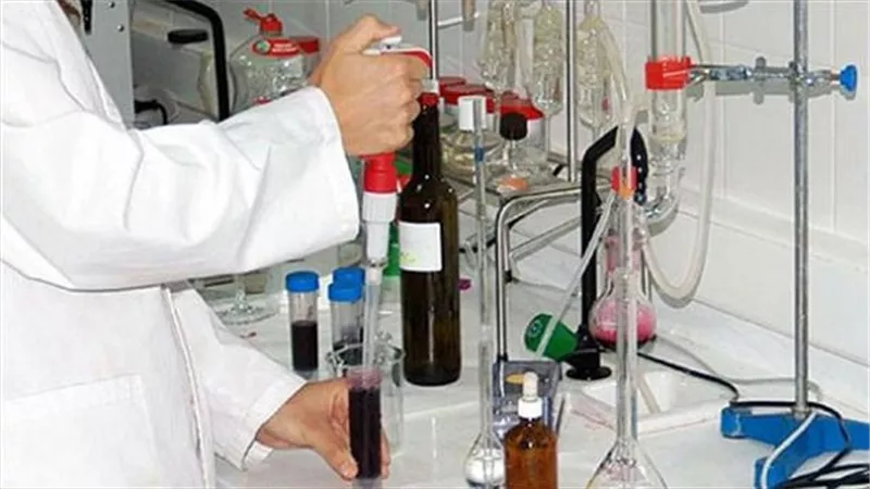 الصحة العالمية تحذر من كارثة الكوليرا.. والحوثيون يمنعون العلاج