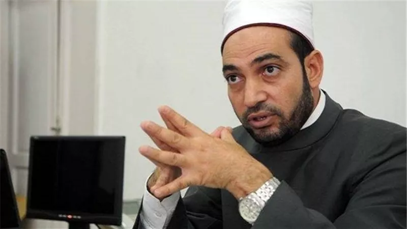 بالفيديو.. سالم عبد الجليل يعتذر على الهواء للأقباط