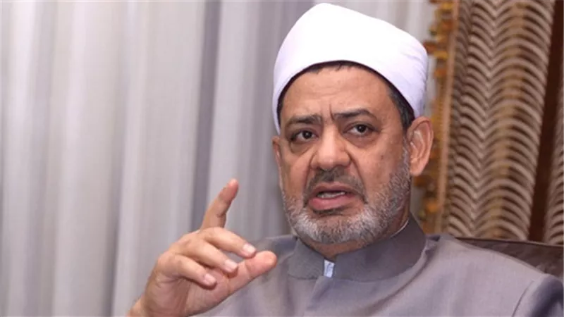مجلس جامعة الأزهر يعلن تضامنه الكامل مع الإمام الأكبر