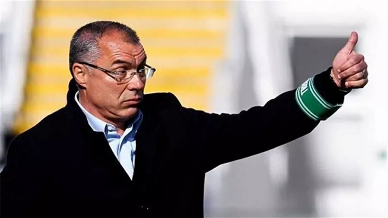 الزمالك يوضح موقفه من تفعيل عقد أحمد مجدي