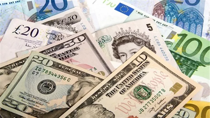 أسعار العملات الأجنبية في تعاملات اليوم