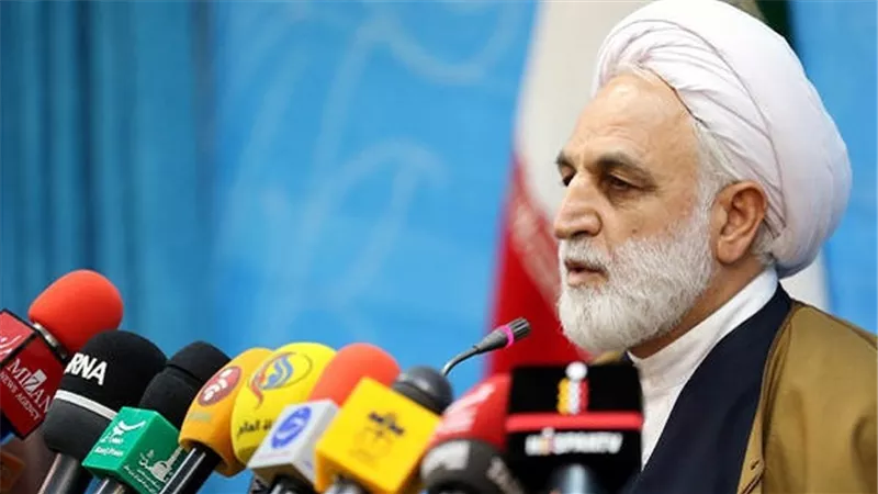 طهران تعتقل 