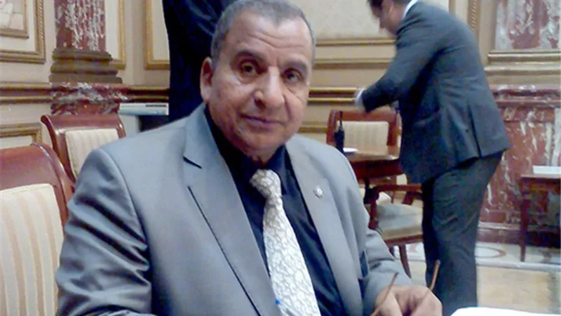 برلماني يطالب باستمرار التصعيد ضد قطر