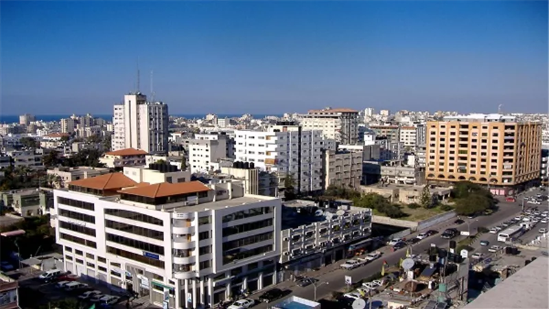 فتح تطالب حماس بإنهاء سيطرتها على غزة