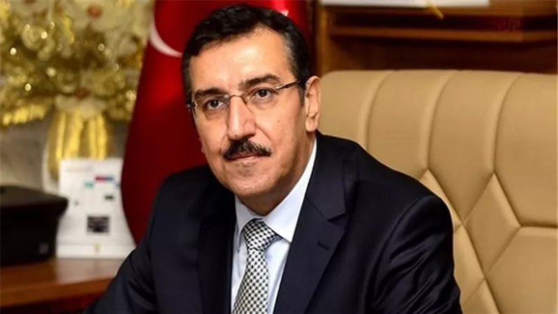 تركيا تفرض قيودا على معبر باب الهوى بحدود سوريا