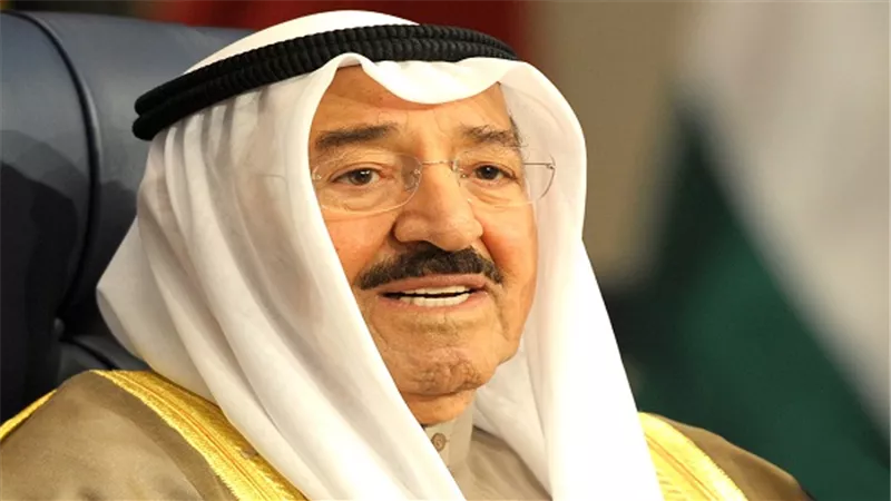 وزير خارجية قطر يسلّم أمير الكويت رسالة من 