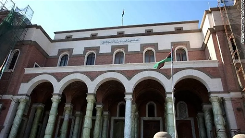 المركزي الليبي: إغلاق 3 حقول نفطية يخفض الإنتاج 350 ألف برميل