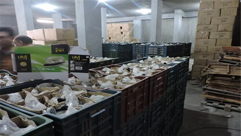 ضبط 4100 قطعة مكواه مقلدة قبل طرحها بالأسواق بالجيزة